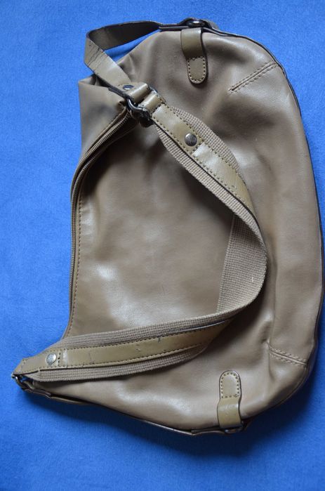 Skórzana torebka Esprit