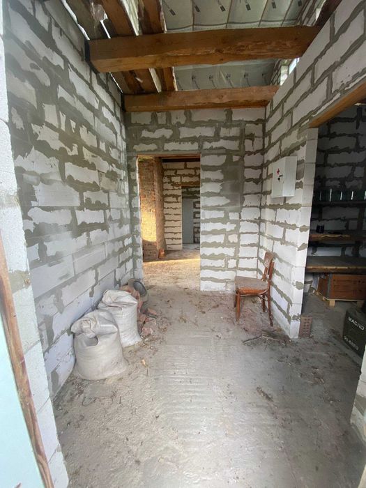 Будинок з приватизованим великим участком в с. Салтикова Дівиця