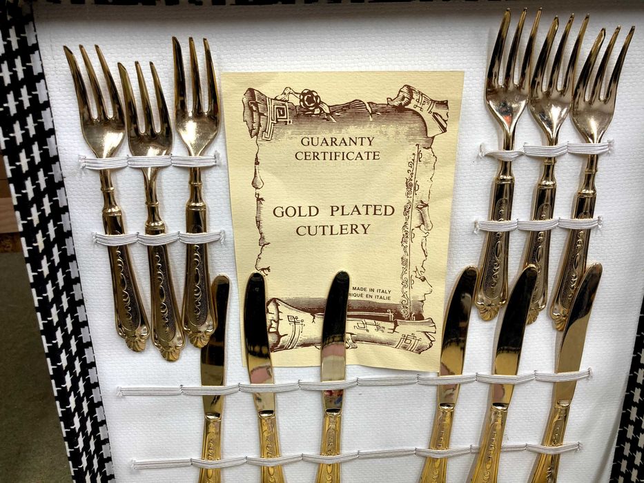 Faqueiro Sobremesa Dourado Vintage (Itália) + Prato