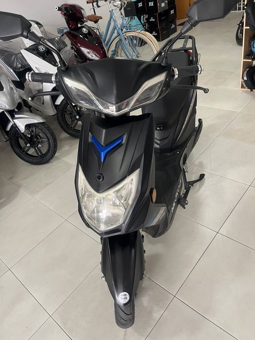 Vende-se Moto Elétrica  900€ Velocidade 45 Km Pombal - Leiria Excelente estado  Revisão feita dia 05/09/2026