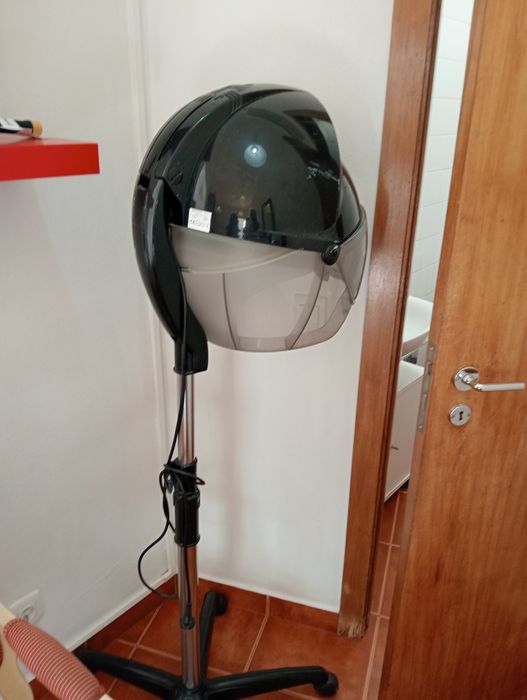 Secador de rolos, em bom estado de funcionamento