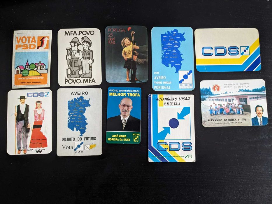 Lote de 16 calendários de Política Portuguesa