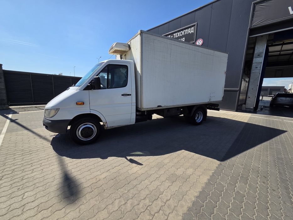Продається надійний Mercedes-Benz Sprinter(Автомат) 2005 року