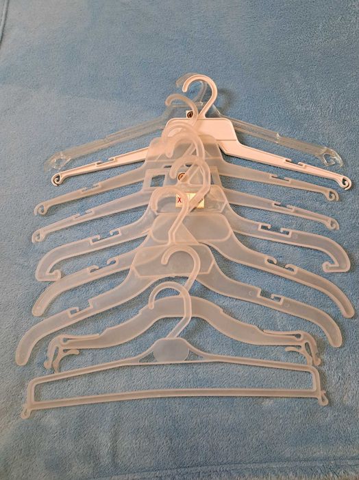 Wieszaki plastikowe nieruchome 15 szt