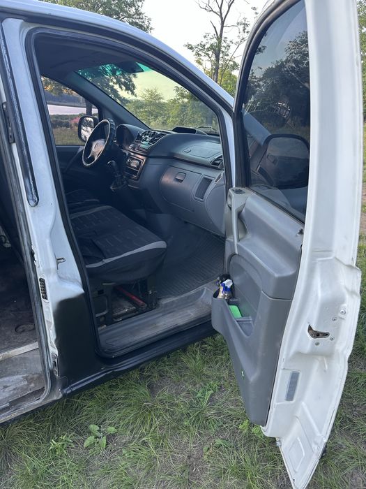 Продам MERCEDES VITO 2,2 дизель