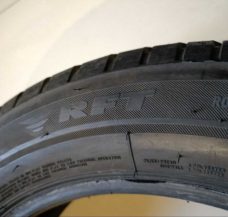 Пара шин б/у 225/60R18 104H RFT Bridgestone Blizzak LM001