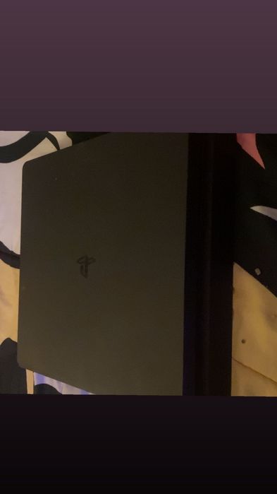 PlayStation 4 slim 1 tb