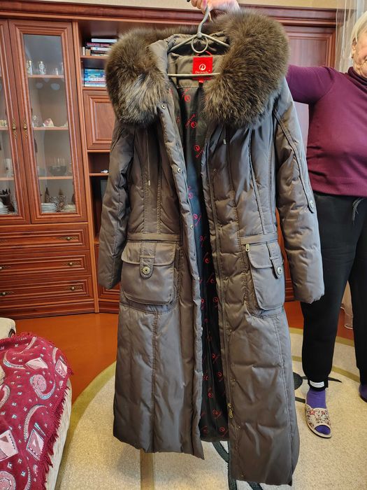 Жіночий пуховик 46 розмір L