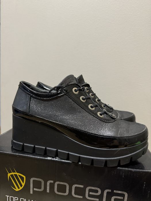 Damski buty na platformie