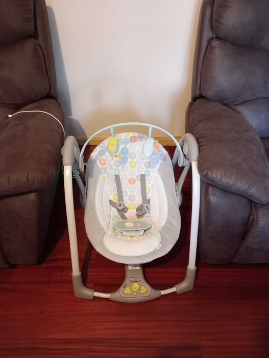 Baloiço de criança automático