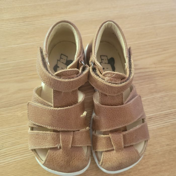 Rap hand made skórzane jak nowe sandały dla chłopca 25