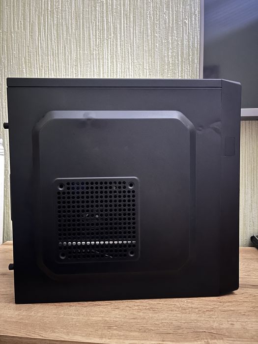 i5 4590, RX480 4gb, 16gb ОЗУ, 120gb SSD бюджетний вгровий компʼютер