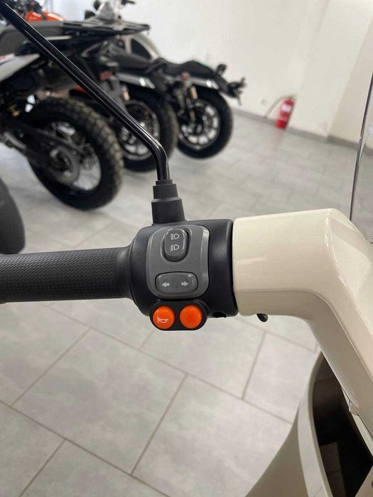 Новий електроскутер NISA Q5 в АРТМОТО Хмельницький