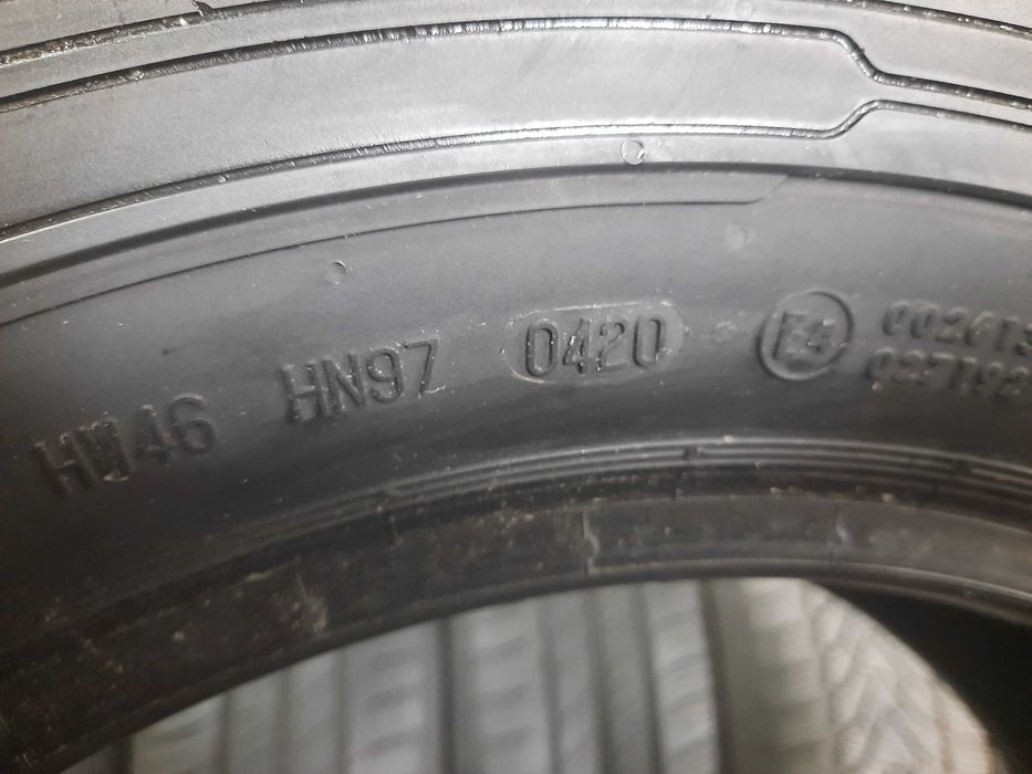 Opony Letnie 235/65r16C Continental ContiVanContact 200