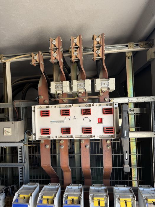Tecnico Eletricista Responsável pela Exploração e  Execução 250kva e 30kv