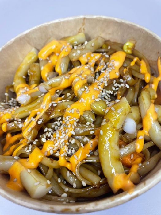 Лапша з кальмаром та овочами 285 грам