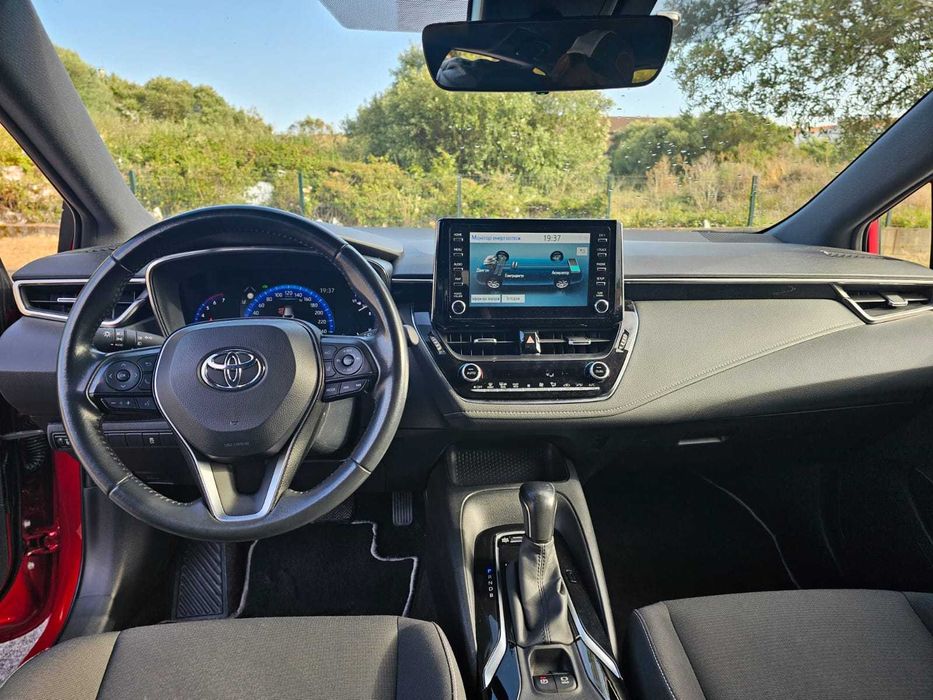 Toyota corolla de 2022 hibrido 57000km