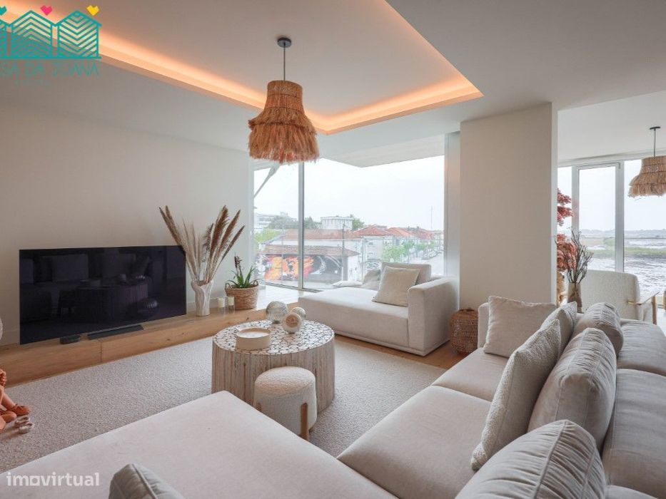 Apartamento T4 no centro da cidade com piscina