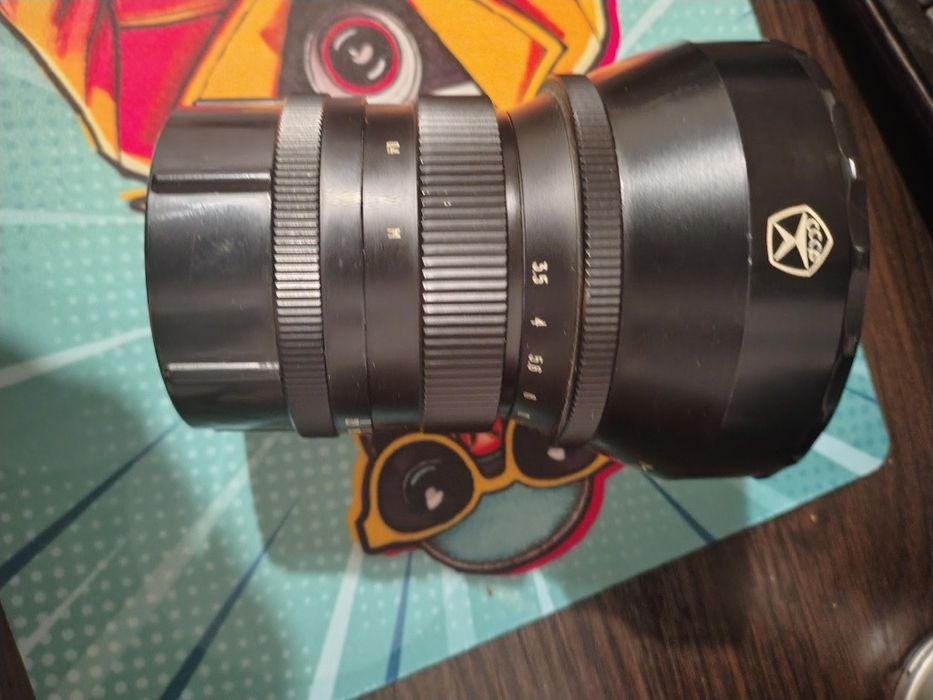 Об'єктив Мір-3 В для камер середнього форматах.