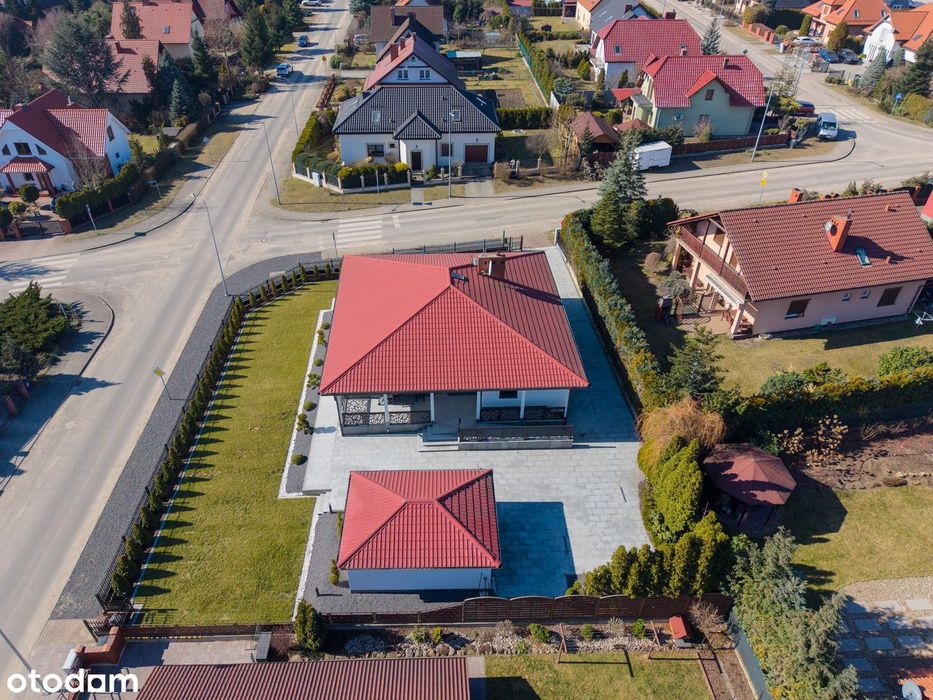 Dom wolnostojący 153 m2 plus garaż 27m2