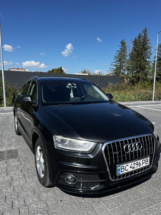 Audi Q3 2013 рік