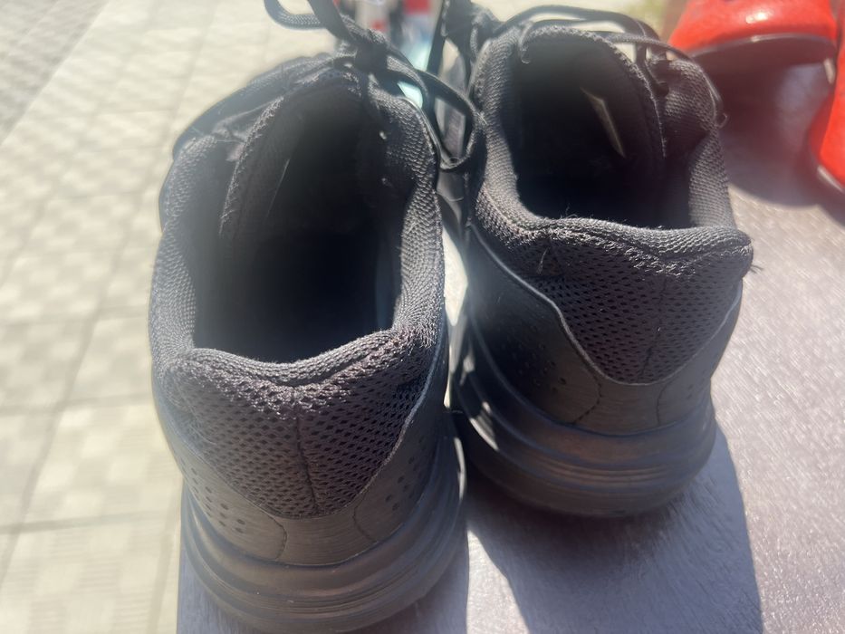 adidas 42, оригінал cloudfoam 26,5 стелька