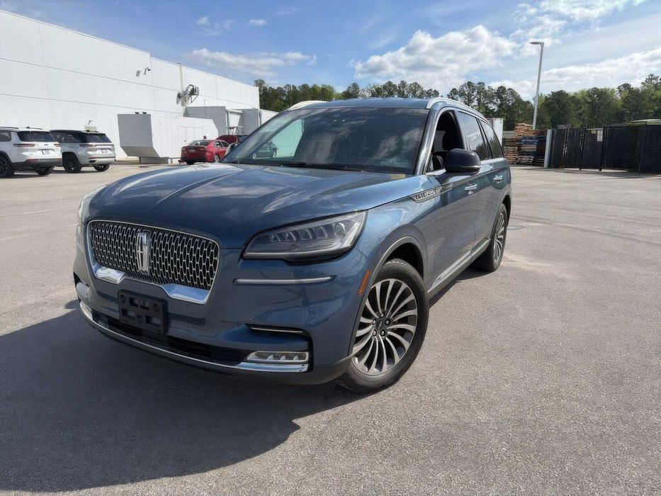 Lincoln Aviator      2020