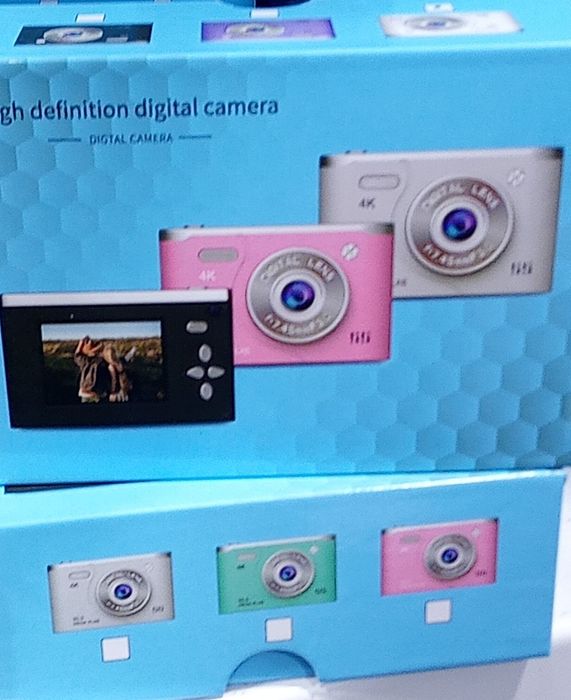 Câmara Digital 4K – 50MP | Zoom 3x | LCD 2,5”
Câmara digital compac