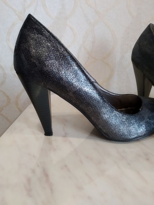 Туфлі жіночі 40р