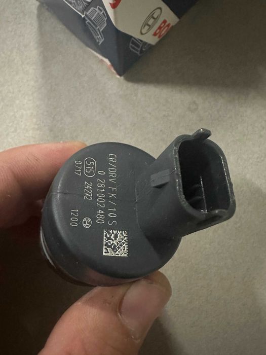 Bagariy レプリカ Регулятор давления топлива BMW 13517787537 Bosch 0281002480