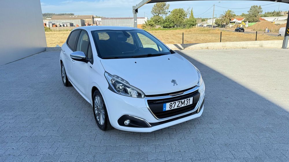 Peugeot 208 1.5 Blue HDi 102 cv Signature 2019 1 dono
