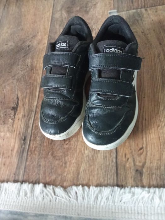 Czarne buty adidas chłopięce na rzepy 34