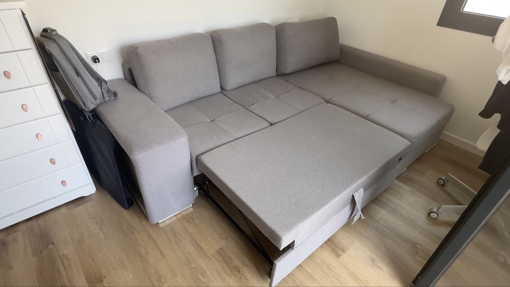 Sofa cama+chaise c/arrumação