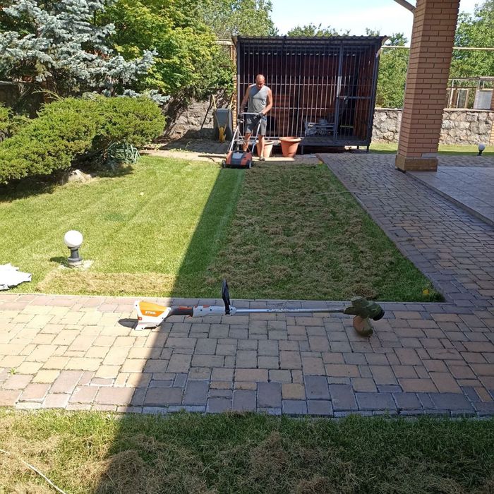 Стрижка газона,аэрация,скарификация, стрижка хвойных растений