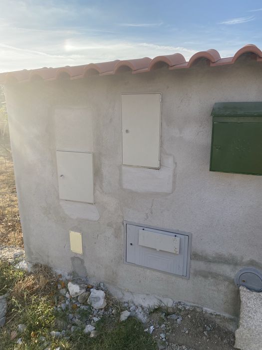 Vende se terreno agua luz e poco com muita agua