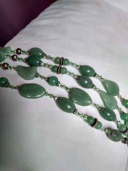 Ожерелье из натурального камня