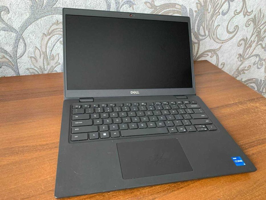 Ноутбук Dell Latitude 3420 / i5 11-Gen / 16GB RAM / 256 SSD / Iris Xe