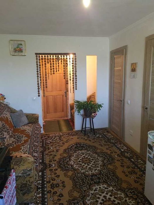 Красилівка продам 1 кім.квартиру37 м.