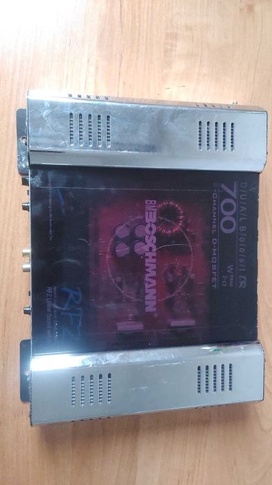 Wzmacniacz 700w subwoofer 400w