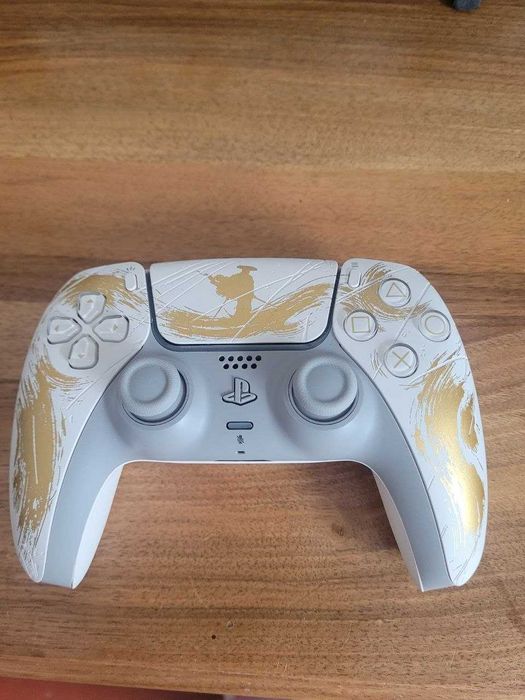 Dualsense Ghost of Yotei Limited Edition