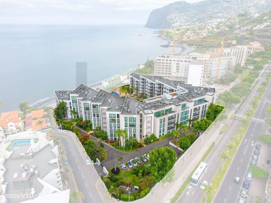 Apartamento T2 Edifício Madeira Palace Residences - Localizado Na Estr