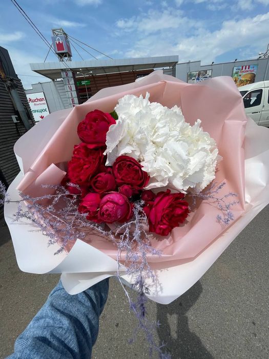 Букеты и цветочные композиции на любой вкус