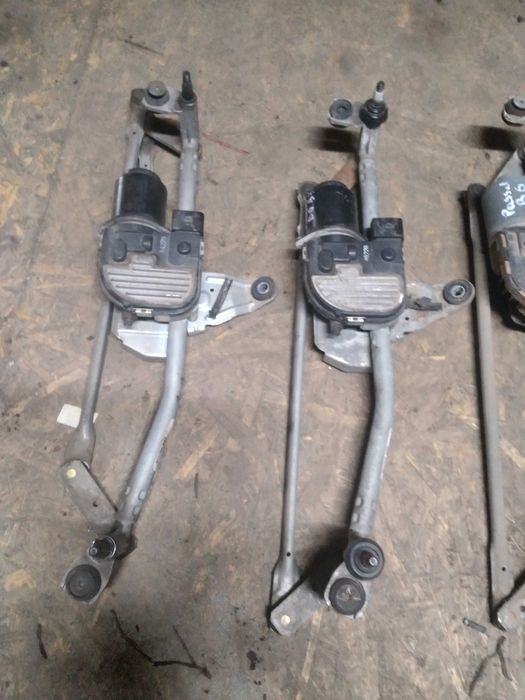 Silniczek wycieraczek z ramionami VW Passat B6 B7 CC  Europa