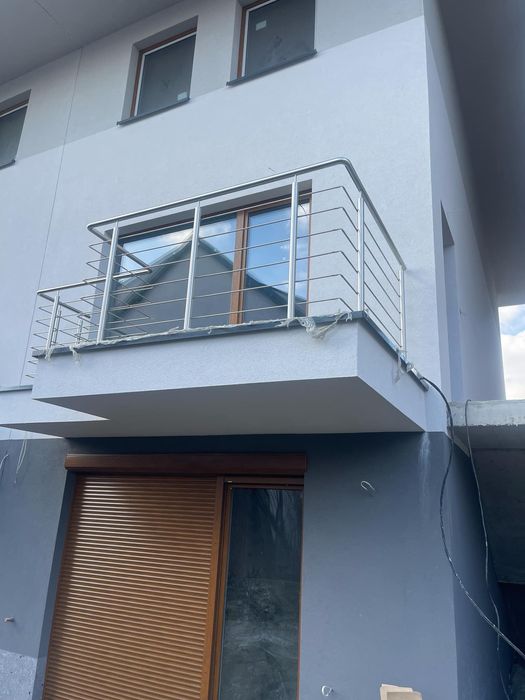 Balustrady nierdzewne zabezpieczenia okienne