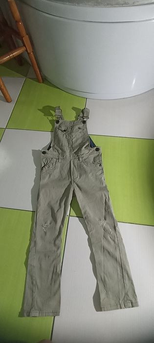 Продам комбінезон на 3-4 роки
