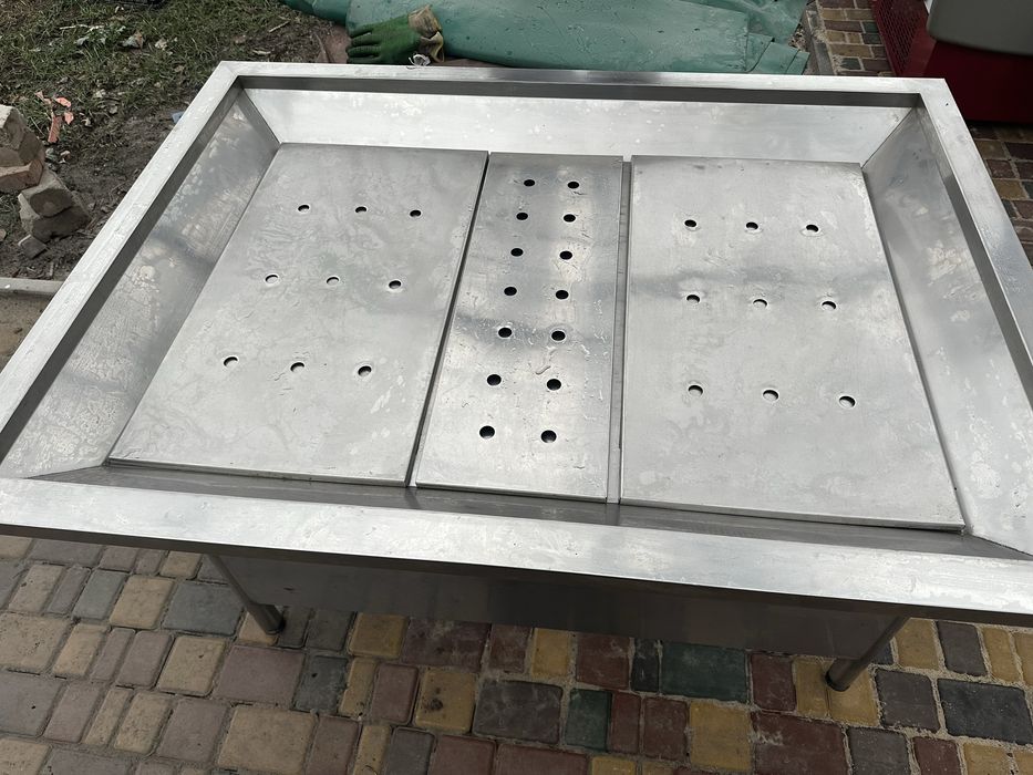 Продам стіл під продаж риби