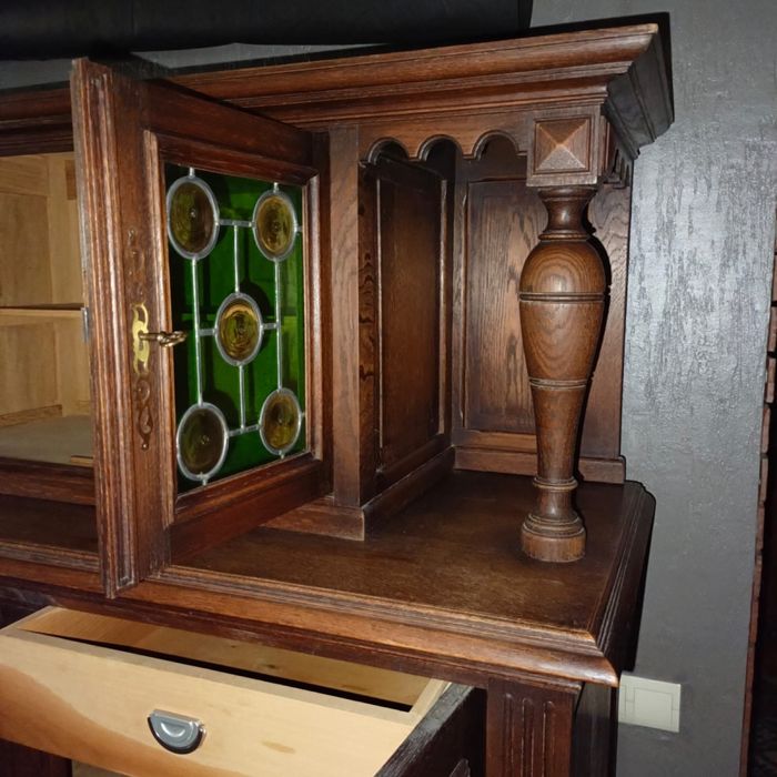 Антивкварный сервант, буфет