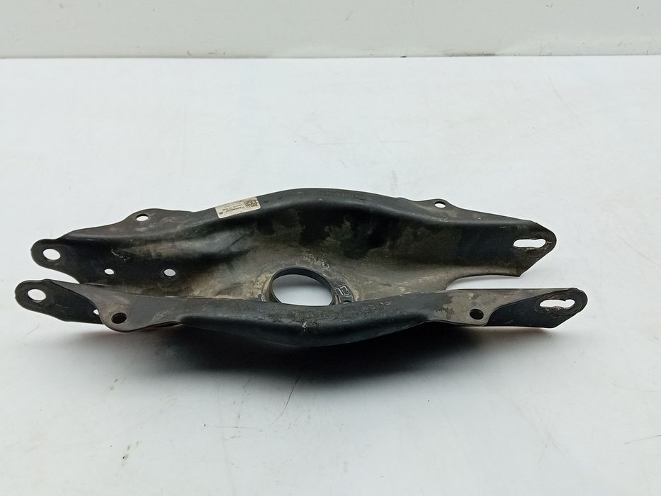 Braço de suspensão trás direito MERCEDES-BENZ Classe C (W205)