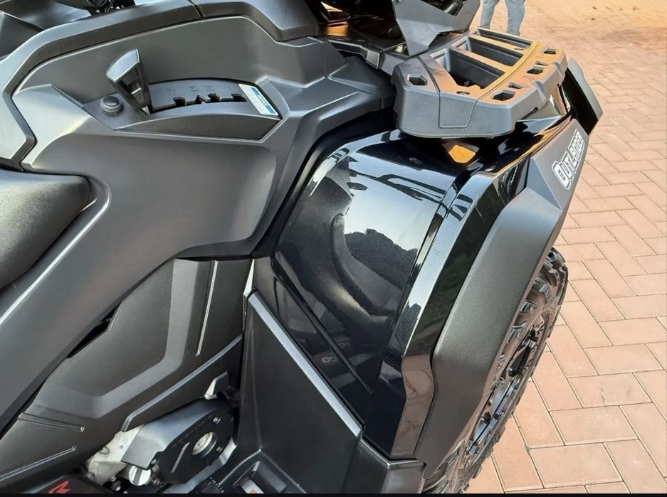 BRP Outlander 1000R Can-Am 2019