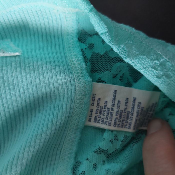 Crop top damski prążkowany z koronką, nowa S